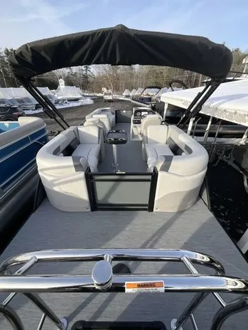 Slide: The Image of Godfrey Sweetwater 2286 SB 27" Impact Center Tube Package 2026 - 5