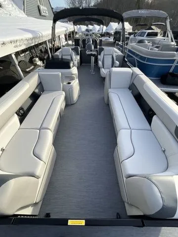 Slide: The Image of Godfrey Sweetwater 2286 SB 27" Impact Center Tube Package 2026 - 6