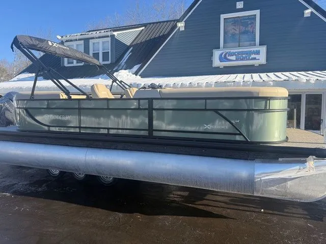 Slide: The Image of Godfrey Xperience 2286 SBX Sport Tube 27 In. Package 2026 - 3