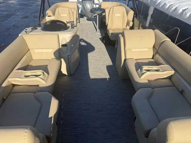 Slide: The Image of Godfrey Xperience 2286 SBX Sport Tube 27 In. Package 2026 - 4