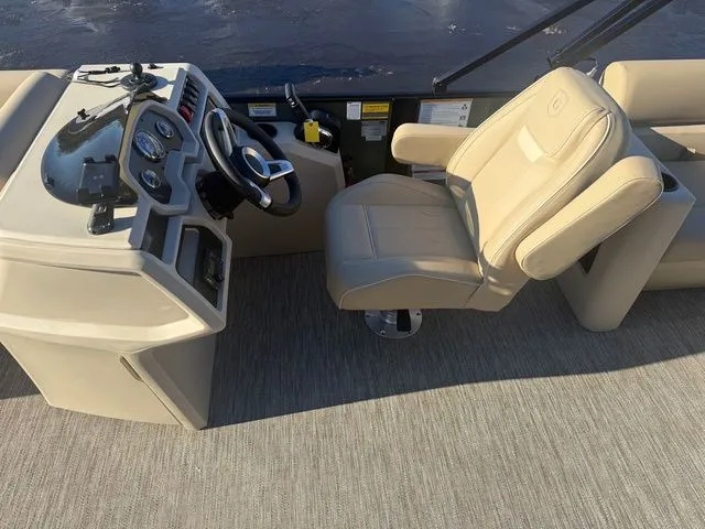 Slide: The Image of Godfrey Xperience 2286 SBX Sport Tube 27 In. Package 2026 - 7