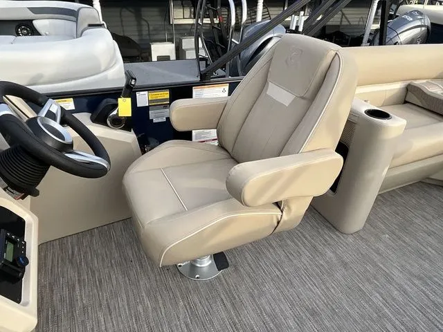 Slide: The Image of Godfrey Xperience 2286 SBX Sport Tube 27 In. Package 2026 - 15