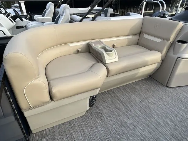 Slide: The Image of Godfrey Xperience 2286 SBX Sport Tube 27 In. Package 2026 - 8