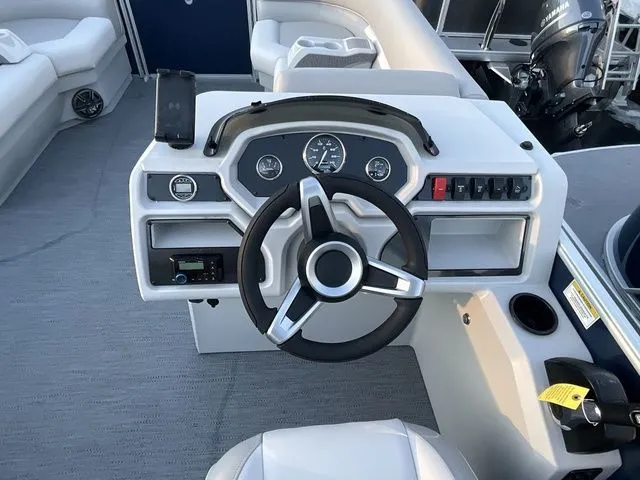 Slide: The Image of Godfrey Xperience 2286 SFLX 25 In. Package 2026 - 19