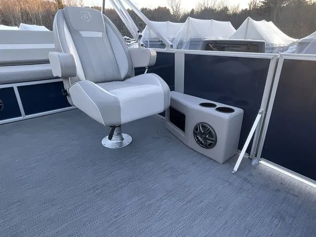 Slide: The Image of Godfrey Xperience 2286 SFLX 25 In. Package 2026 - 23