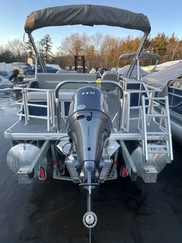 Slide: The Image of Godfrey Xperience 2286 SFLX 25 In. Package 2026 - 4