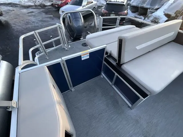 Slide: The Image of Godfrey Xperience 2286 SFLX 25 In. Package 2026 - 8