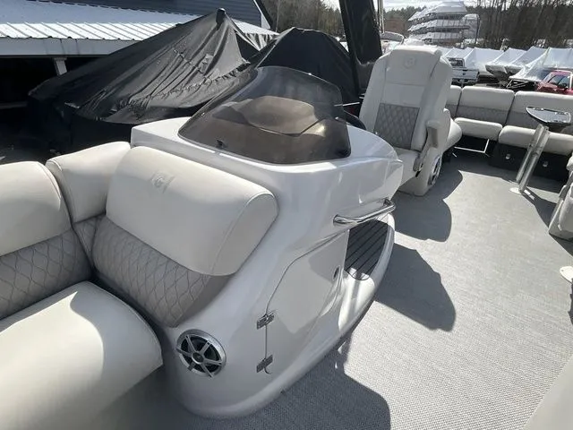 Slide: The Image of Godfrey SP 2500 UL 2017 - 14