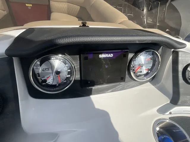 Slide: The Image of Godfrey SP 2500 UL 2017 - 24