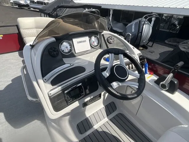 Slide: The Image of Godfrey SP 2500 UL 2017 - 25