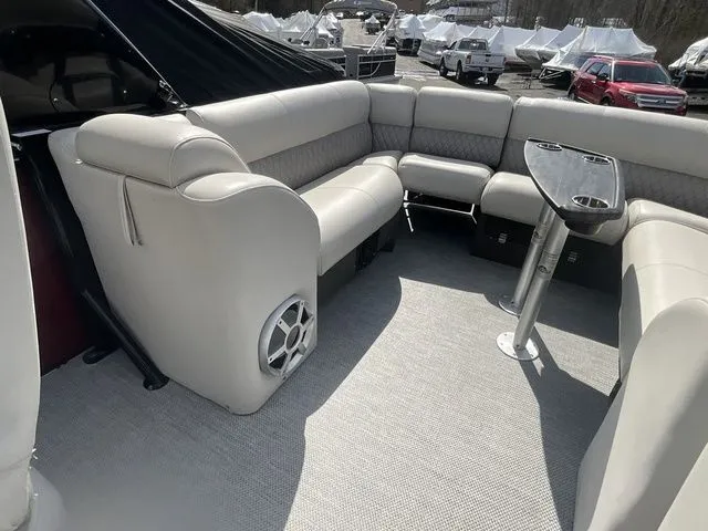 Slide: The Image of Godfrey SP 2500 UL 2017 - 27