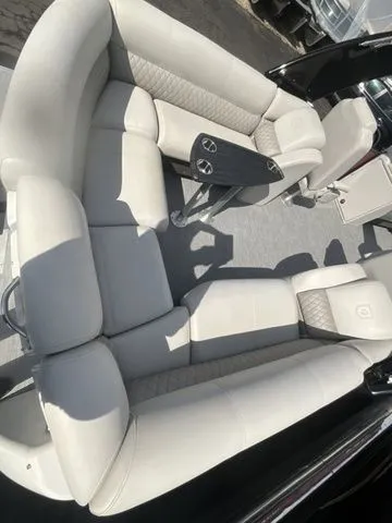 Slide: The Image of Godfrey SP 2500 UL 2017 - 7