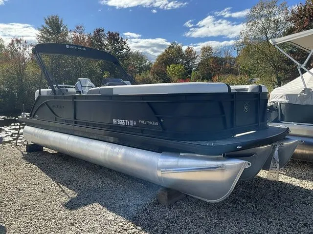 The Image of Godfrey Sweetwater 2286 SB 2025 - 1