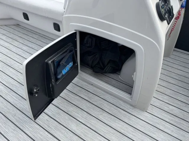 Slide: The Image of SunCatcher V22 RF 2020 - 25