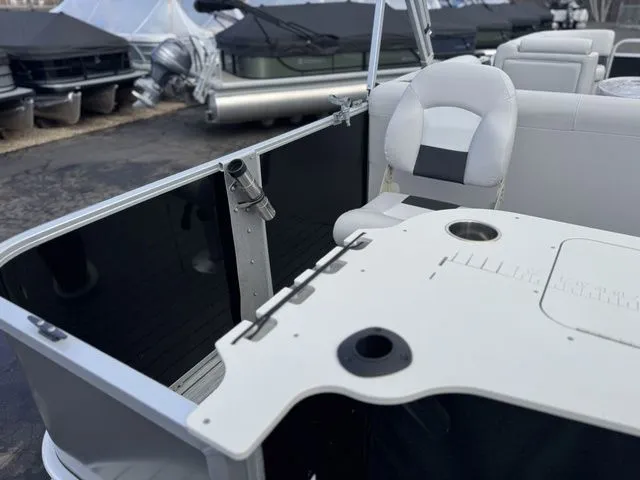 Slide: The Image of SunCatcher V22 RF 2020 - 8