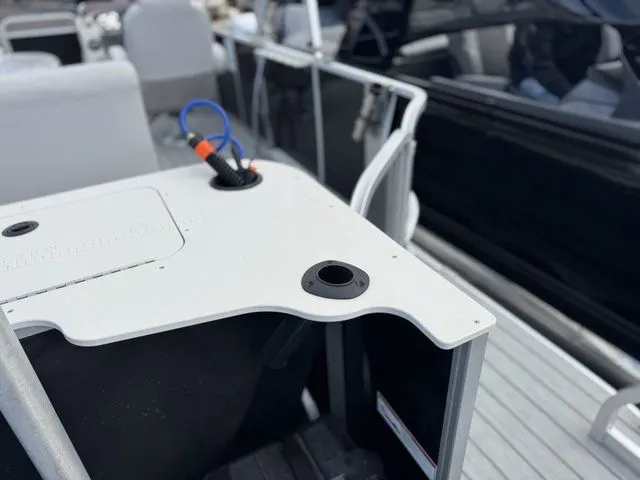 Slide: The Image of SunCatcher V22 RF 2020 - 9