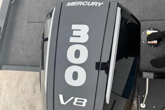 Slide: The Image of Mercury 300 V8 engine on 2026 Crestliner 2050 Fish Hawk boat. - 4