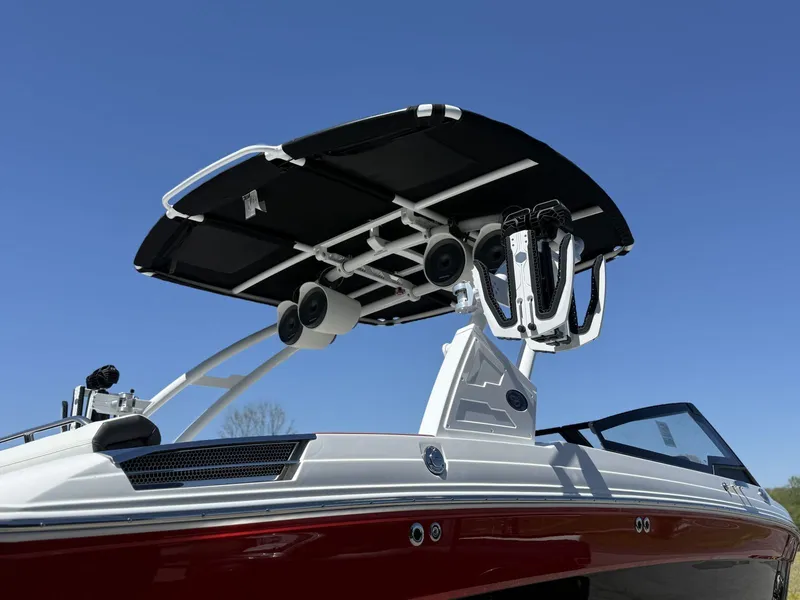 Slide: The Image of Cobalt R6 Surf 2026 - 66