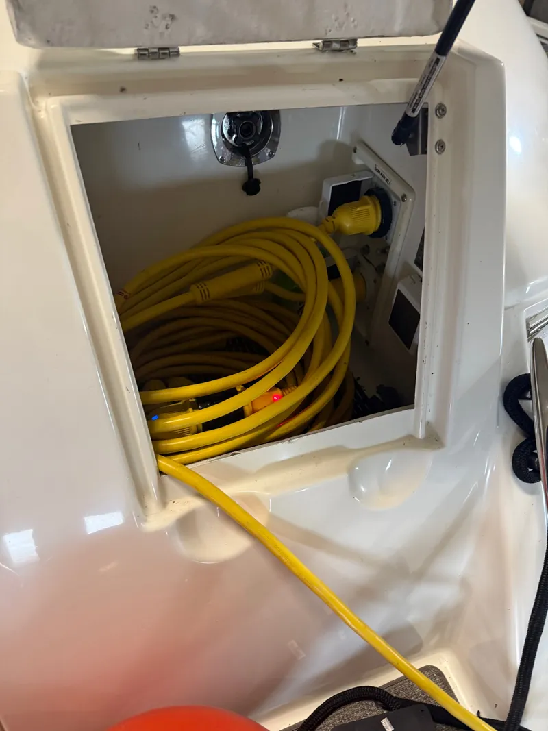 Slide: The Image of Power cable in the 2006 Cruisers Yachts 420 Express. - 25