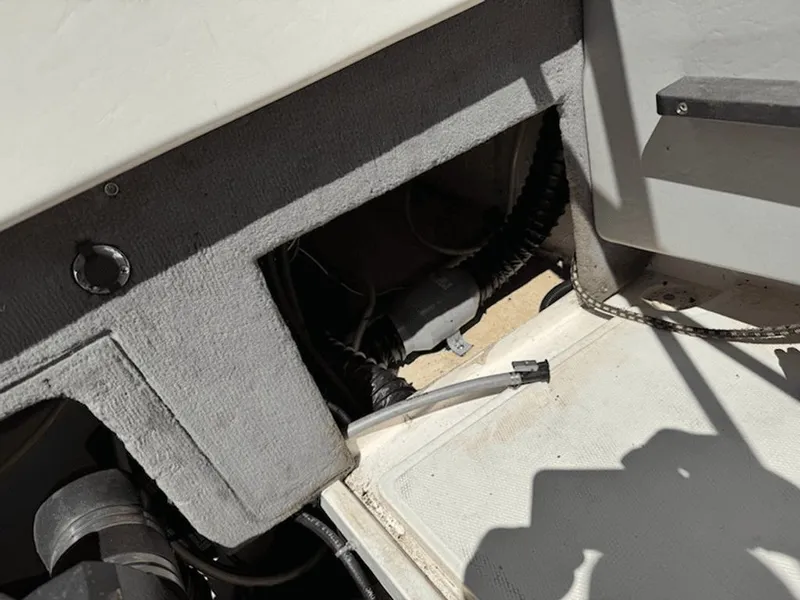 Slide: The Image of Seaswirl 230SWL 1994 - 18