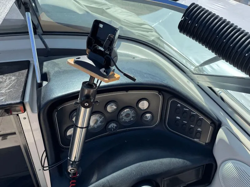 Slide: The Image of Seaswirl 230SWL 1994 - 3