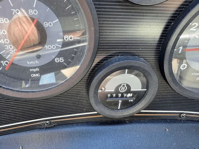 Slide: The Image of Seaswirl 230SWL 1994 - 4