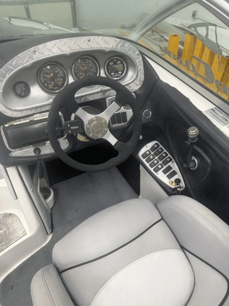 Slide: The Image of Centurion Escalade 2006 - 5