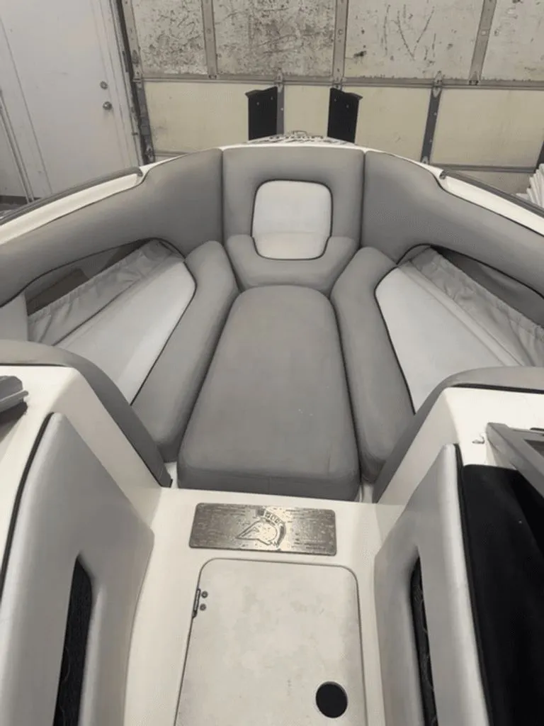 Slide: The Image of Centurion Escalade 2006 - 9