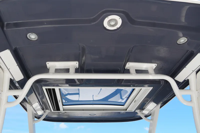 Slide: The Image of Chaparral 280 OSX 2022 - 56