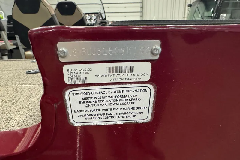 Slide: The Image of 2022 Tracker Targa V-18 WT boat transom with emissions control information plate. - 5
