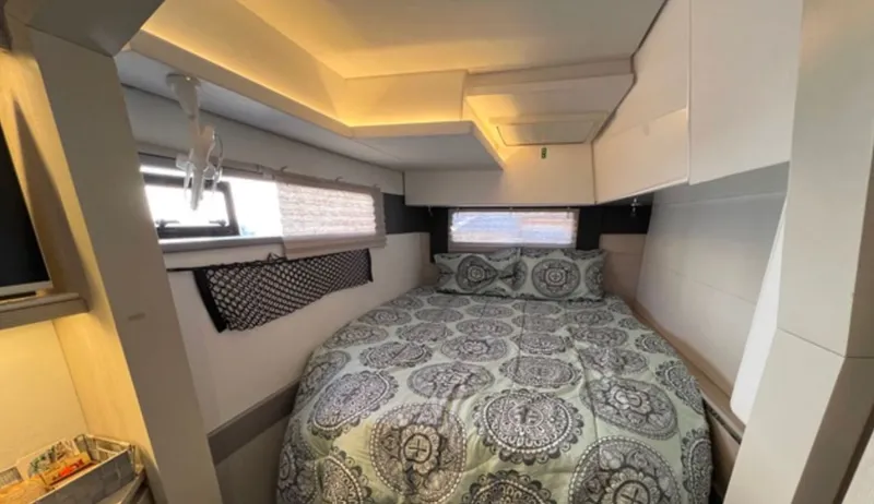 Slide: The Image of Leopard 40 2019 - 19