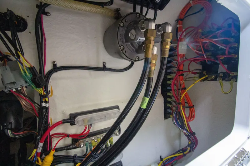 Slide: The Image of Electrical wiring in Parker 2520 XLD Sport Cabin 2022 boat. - 38