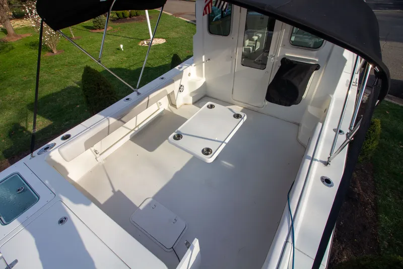 Slide: The Image of Interior of Parker 2520 XLD Sport Cabin boat, year 2022. - 46