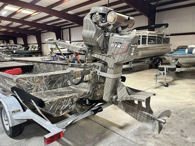 Slide: The Image of SeaArk Mud Runner 180 2022 - 8