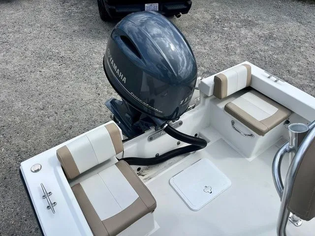 Slide: The Image of Parker Marine 1801 Center Console 2019 - 12