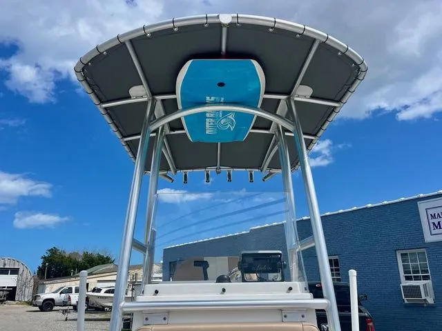 Slide: The Image of Parker Marine 1801 Center Console 2019 - 7