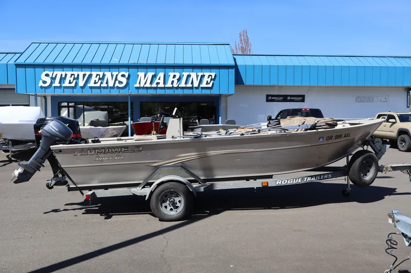 Slide: The Image of 2002 Alumaweld SUPER VEE LS boat on trailer at Stevens Marine dealership. - 3