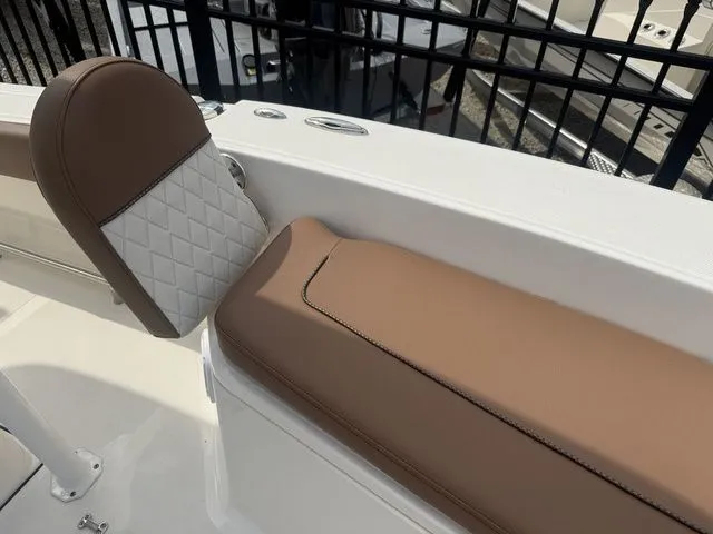 Slide: The Image of Pioneer 220 Bay Sport 2024 - 9