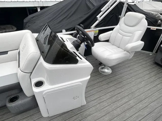 Slide: The Image of Godfrey SW 2286 C 2020 - 20