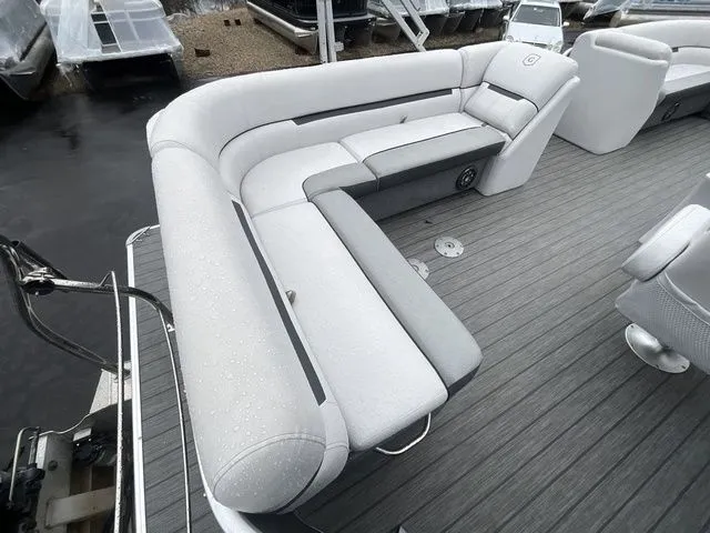 Slide: The Image of Godfrey SW 2286 C 2020 - 7