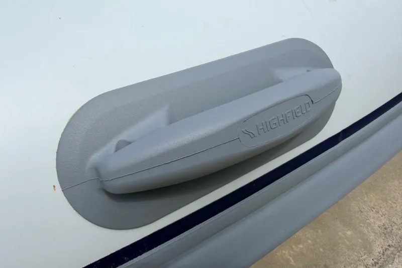 Slide: The Image of Gray handle on 2023 Highfield Classic 380 FCT inflatable boat. - 16