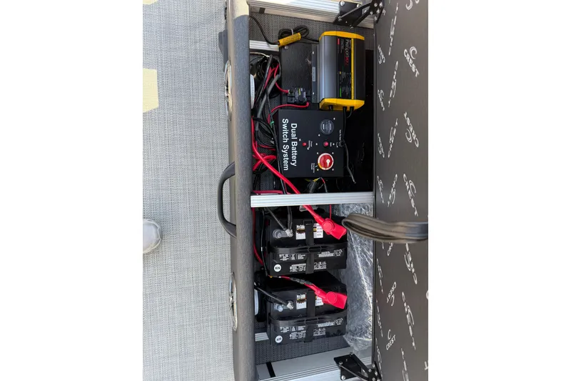 Slide: The Image of Dual battery switch system in 2026 Crest Conquest 250 SLSC boat. - 31