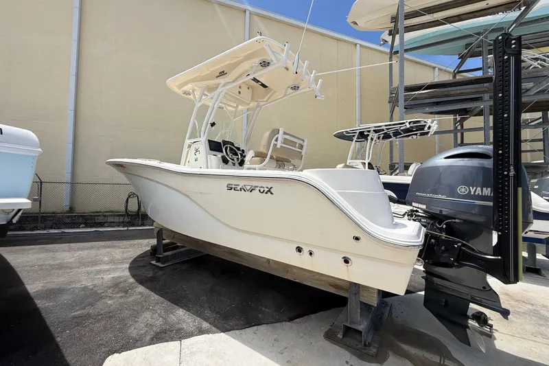 The Image of Sea Fox 226 Commander 2016 - undefined