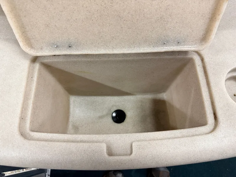 Slide: The Image of Premier 210 SunSation & 60HP Yamaha 4Stroke - $12,995 2004 - 19