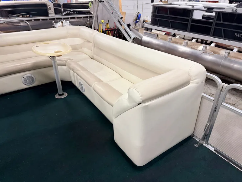 Slide: The Image of Premier 210 SunSation & 60HP Yamaha 4Stroke - $12,995 2004 - 23