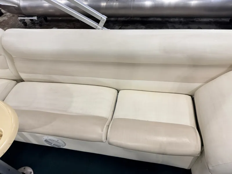 Slide: The Image of Premier 210 SunSation & 60HP Yamaha 4Stroke - $12,995 2004 - 26