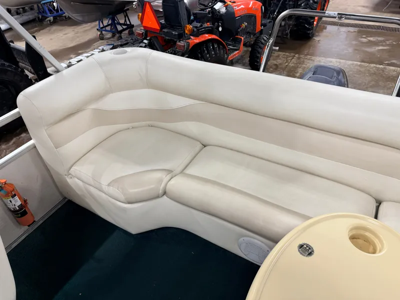 Slide: The Image of Premier 210 SunSation & 60HP Yamaha 4Stroke - $12,995 2004 - 28