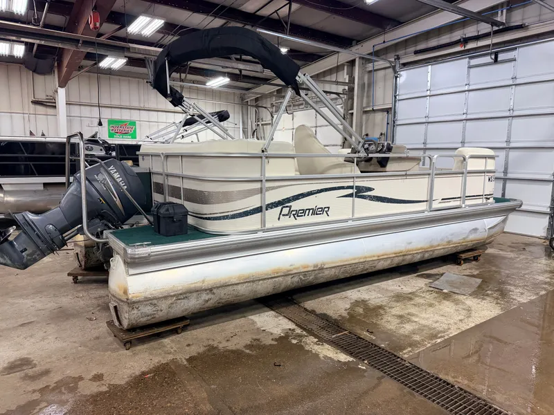 Slide: The Image of Premier 210 SunSation & 60HP Yamaha 4Stroke - $12,995 2004 - 40