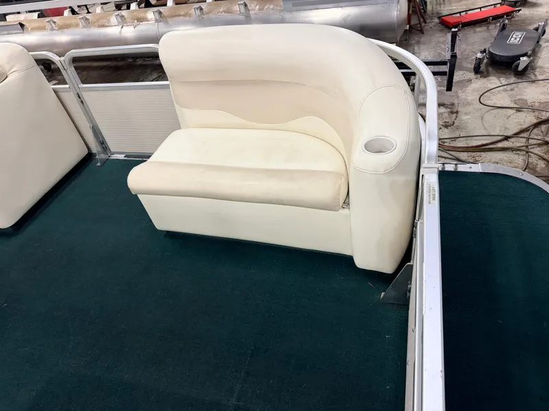 Slide: The Image of Premier 210 SunSation & 60HP Yamaha 4Stroke - $12,995 2004 - 8