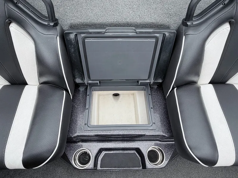 Slide: The Image of Skeeter FXR 21LE 2021 - 14